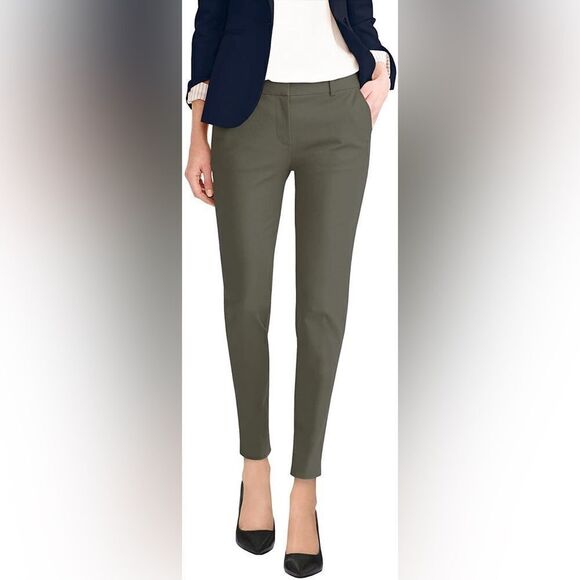 NWT Hybrid & Company Gray Flat Front Stretch Plus Size Trousers - Picture 1 of 7